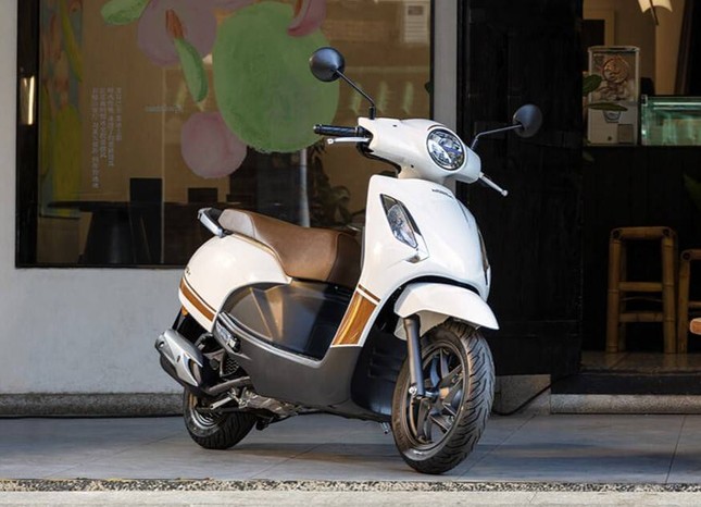 Xe ga huyền thoại Honda Spacy ’lột xác’ với thiết kế mới - Ảnh 8