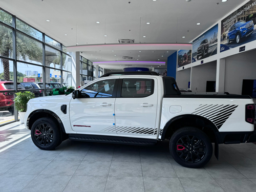 Sức mua ô tô tăng sau khi giảm lệ phí trước bạ - Ảnh 1