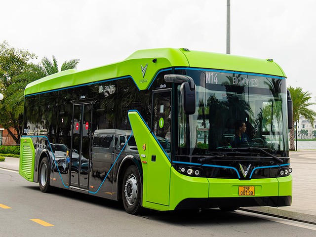 Buýt điện mới toanh do người Việt sản xuất: Người thiết kế từng 'vẽ' một cặp xe VinFast đẹp nức tiếng - Ảnh 5