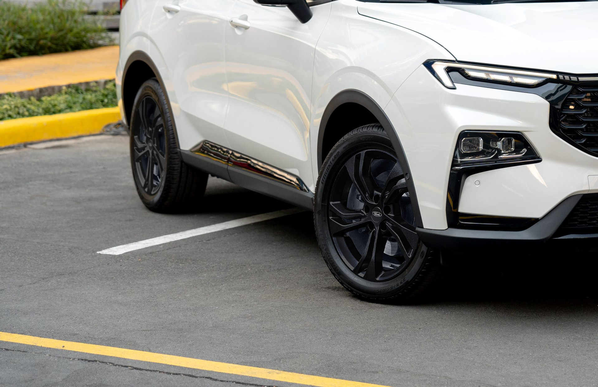 Ford Territory có thêm bản Sport, chốt giá 909 triệu đồng - Ảnh 2