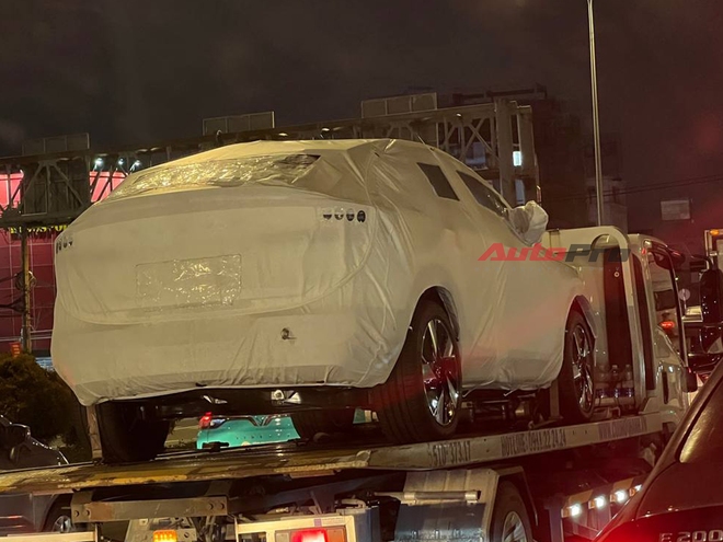 Volvo EC40 lộ diện tại Việt Nam: Giá đồn đoán 2 tỷ đồng, chạy điện hơn 480km/sạc, dễ ra mắt cuối năm nay - Ảnh 2