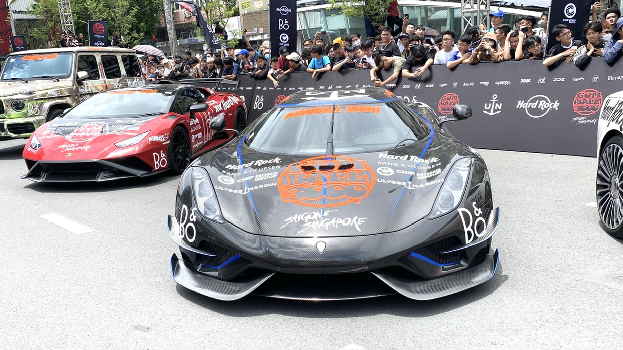 Soi giá siêu xe Rolls-Royce, Koenigsegg, Ferrari...tại Gumball 3000 - Ảnh 2