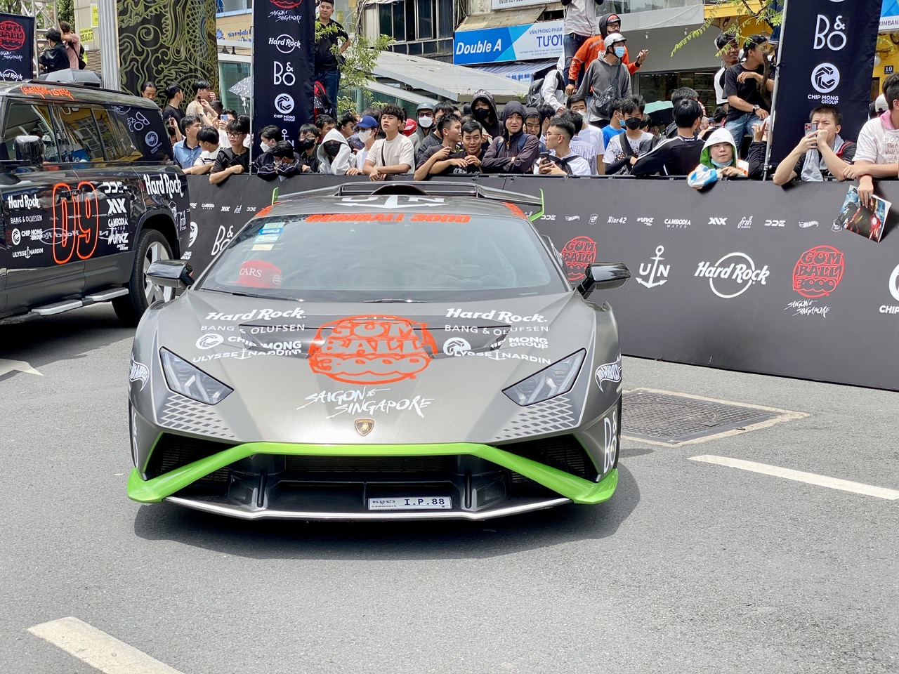 Soi giá siêu xe Rolls-Royce, Koenigsegg, Ferrari...tại Gumball 3000 - Ảnh 6