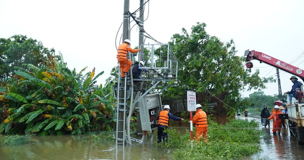 Thủy điện Thác Bà vẫn phải xả tràn 2 cửa; 120.000 hộ dân mất điện