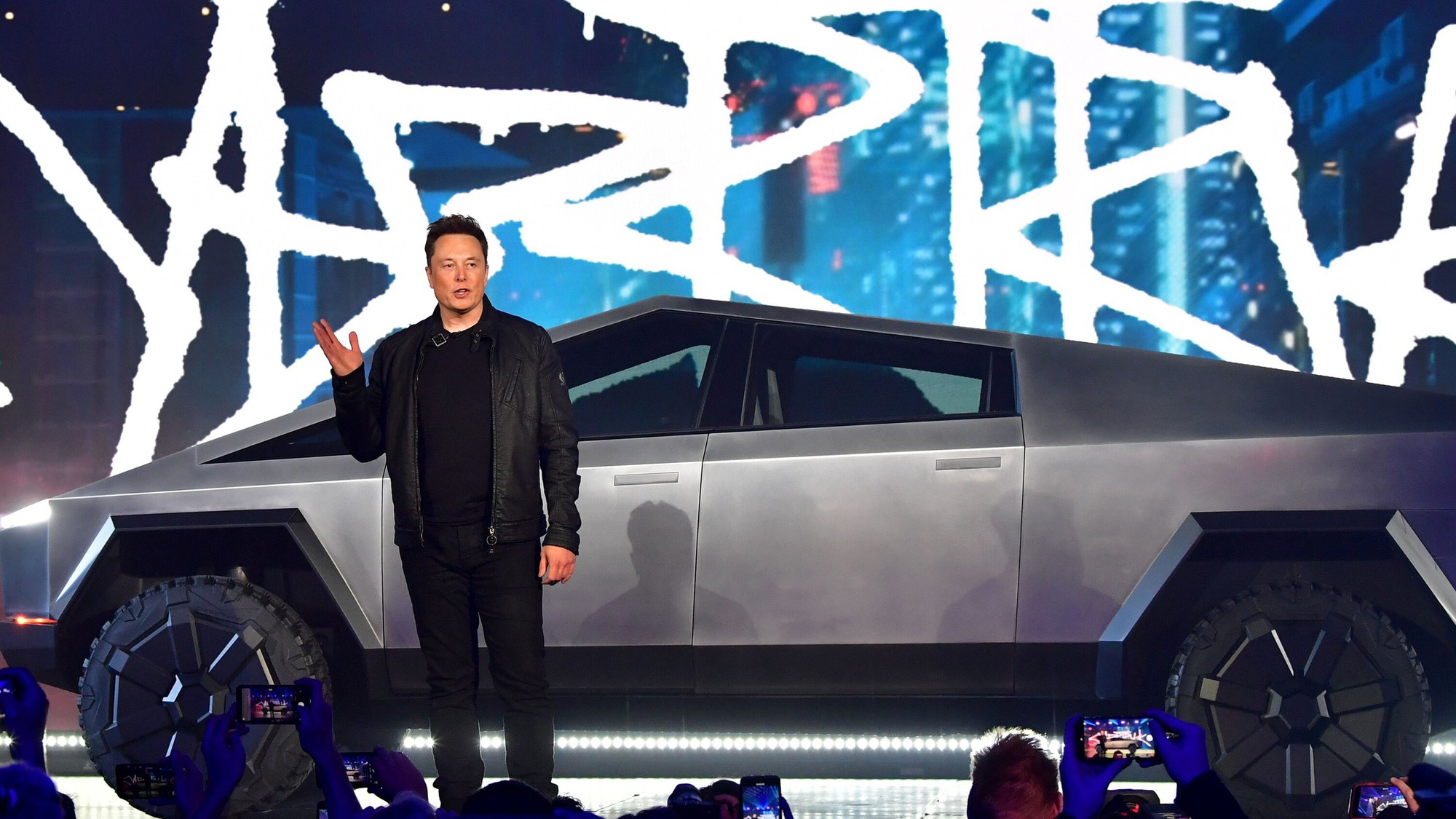 Chưa đầy một năm bán ra, Tesla Cybertruck đã phải tổ chức đợt triệu hồi thứ 5 - Ảnh 5