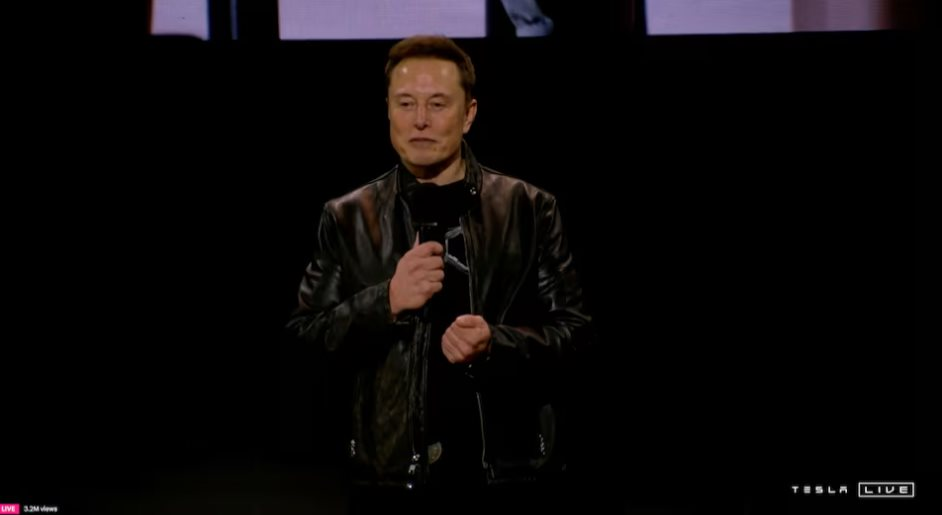 Elon Musk ra mắt taxi điện tự động: Không vô lăng, không bàn đạp, giá dưới 30.000 USD - Ảnh 3