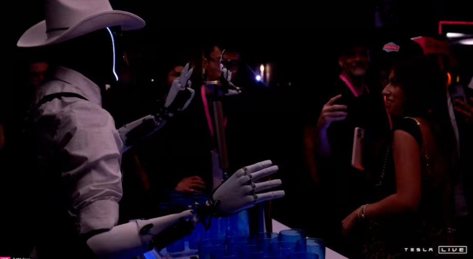 Elon Musk ra mắt taxi điện tự động: Không vô lăng, không bàn đạp, giá dưới 30.000 USD - Ảnh 4