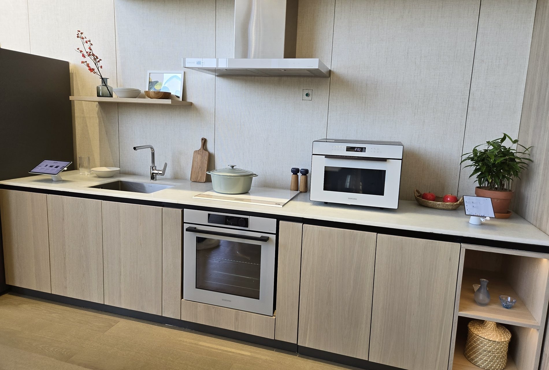 Đến Lotte Tây Hồ trong những ngày Hà Nội đẹp nhất năm, không ghé thăm không gian trải nghiệm và mua sắm Samsung WestLake quả là một sự thiếu sót - Ảnh 5