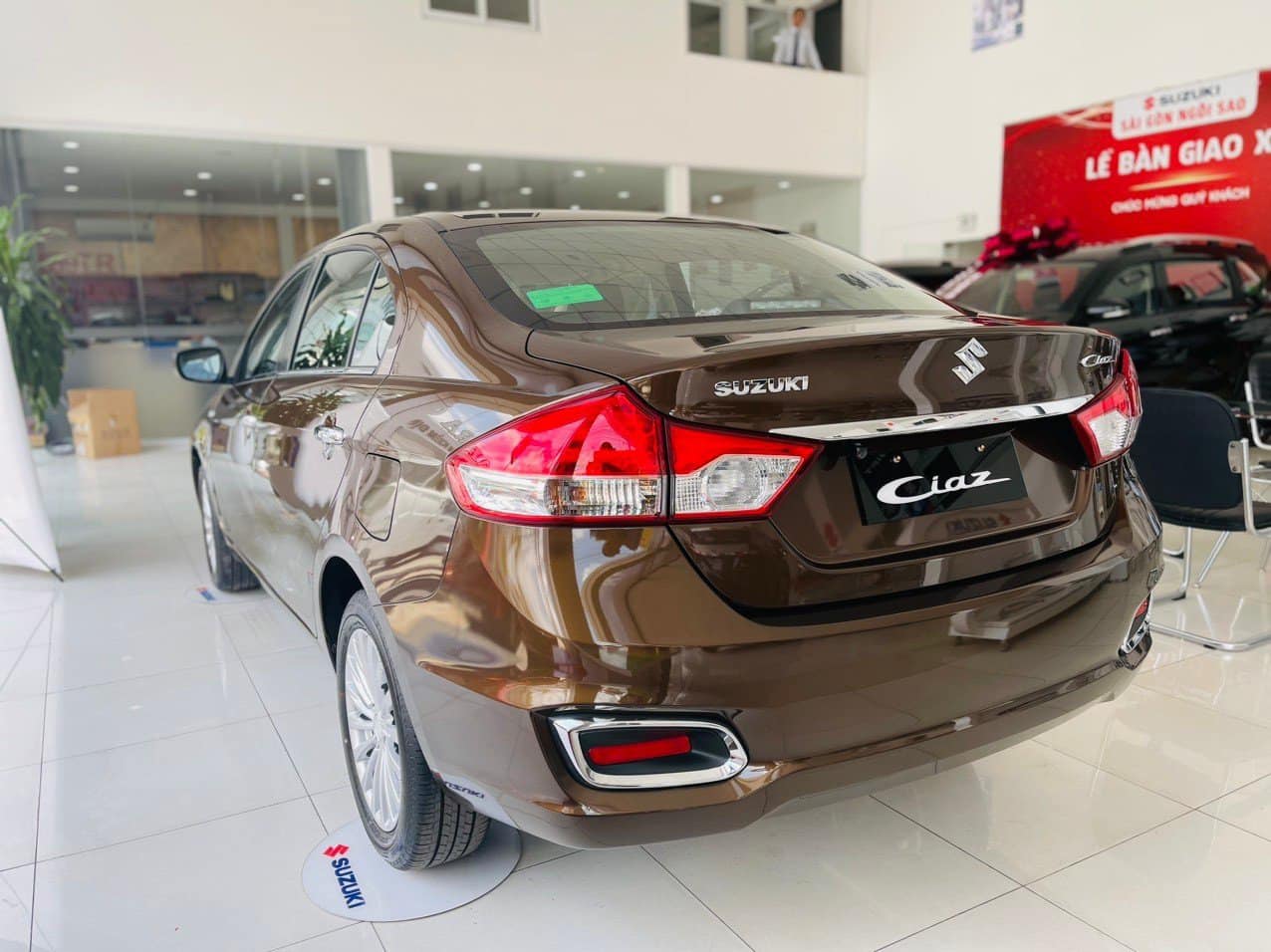 Suzuki Ciaz giảm hơn 100 triệu tại đại lý: Giá thực tế từ 430 triệu, rẻ ngang Vios số sàn nhưng người mua phải đánh đổi một thứ - Ảnh 8