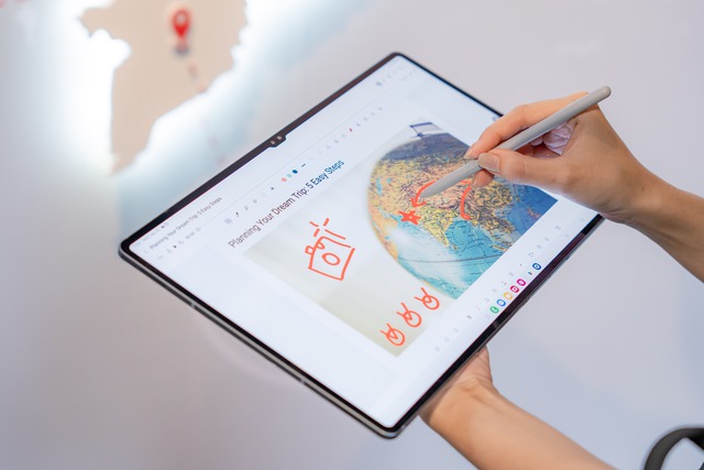 Đây là chiếc máy tính bảng AI tiên phong có thể giúp bạn làm việc nhanh chóng, hiệu quả - Ảnh 3