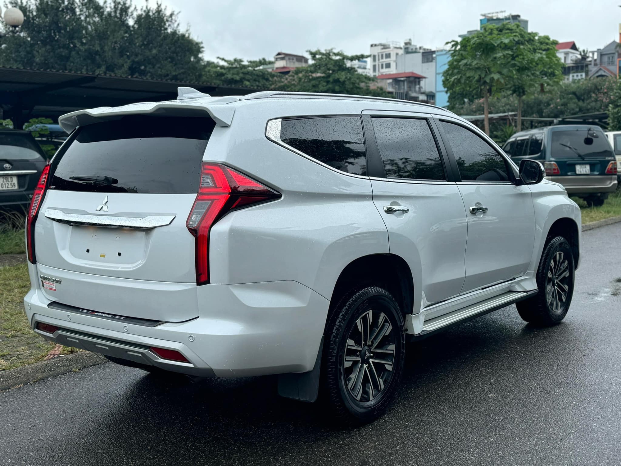Sắp hết năm 2024 nhưng đại lý vẫn miệt mài xả kho Mitsubishi Pajero Sport 2023: Giảm sâu nhất 270 triệu đồng, giá khởi điểm ngang Hyundai Tucson - Ảnh 6