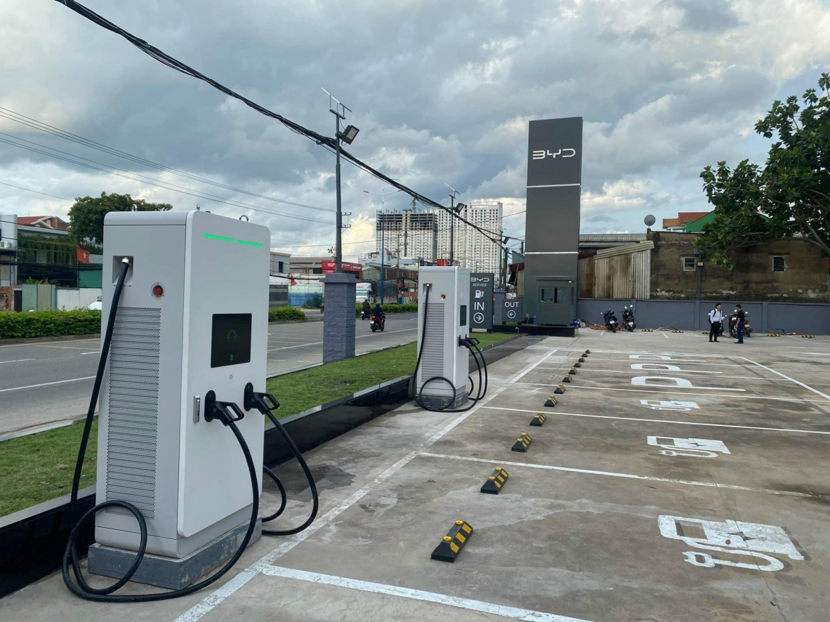 Xe Trung Quốc tại Triển lãm Ô Tô Việt Nam 2024 đẹp, nhưng người Việt chưa mặn mà - Ảnh 8