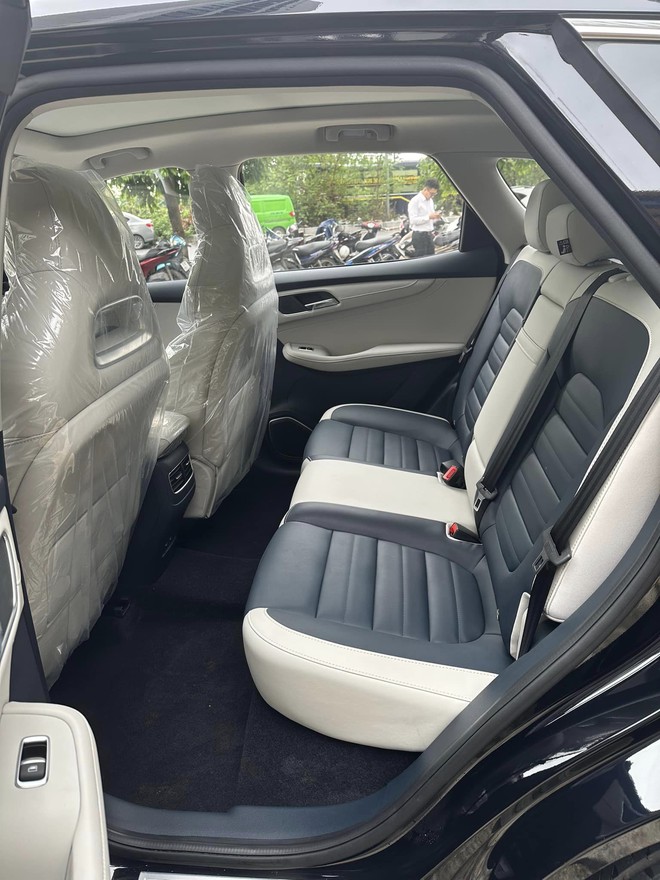 Đại lý tiếp tục xả kho MG HS 2023: Giá khởi điểm 530 triệu, rẻ ngang SUV hạng A dù xe cạnh tranh với CX-5 - Ảnh 10