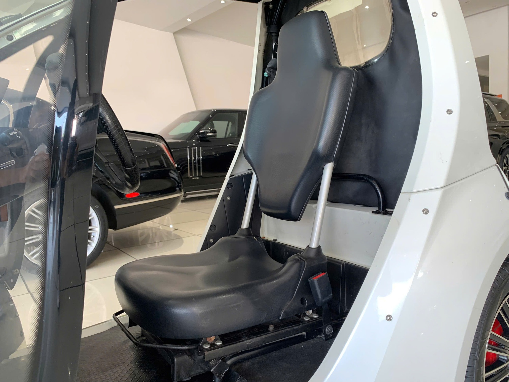 Ô tô Toyota 1 chỗ ngồi giá 160 triệu: Không thể đăng ký biển, 10 năm tuổi, chạy 34.000km - Ảnh 7