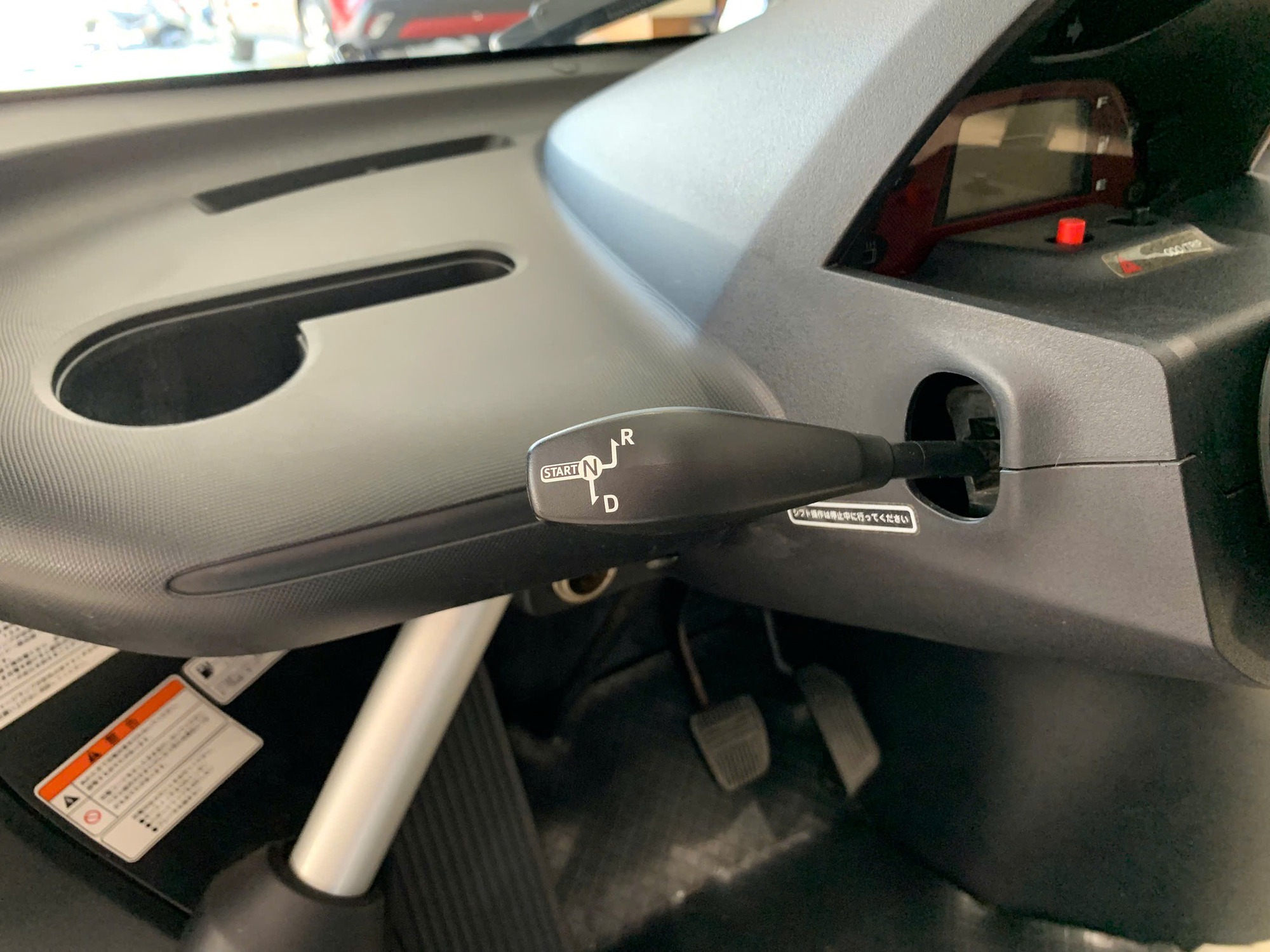 Ô tô Toyota 1 chỗ ngồi giá 160 triệu: Không thể đăng ký biển, 10 năm tuổi, chạy 34.000km - Ảnh 11