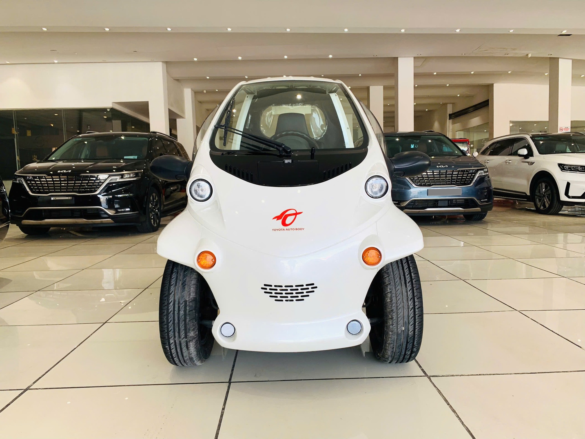 Ô tô Toyota 1 chỗ ngồi giá 160 triệu: Không thể đăng ký biển, 10 năm tuổi, chạy 34.000km - Ảnh 3