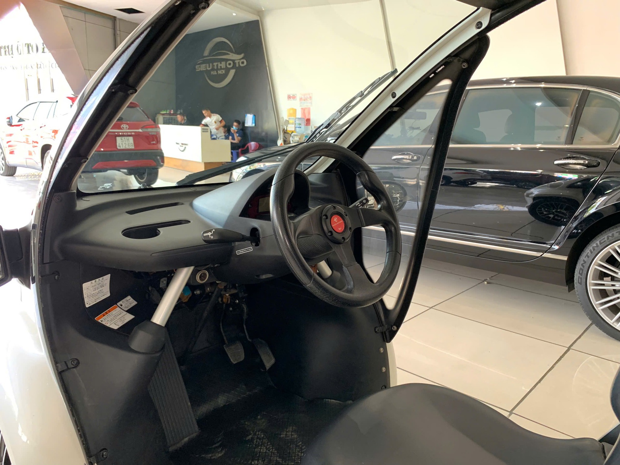 Ô tô Toyota 1 chỗ ngồi giá 160 triệu: Không thể đăng ký biển, 10 năm tuổi, chạy 34.000km - Ảnh 9