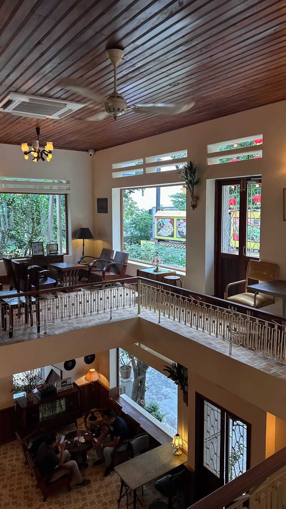 Chuỗi cà phê nổi tiếng nhưng nhiều tranh cãi tại TPHCM tiếp tục mở thêm chi nhánh mới, chất lượng có đáng kỳ vọng? - Ảnh 9