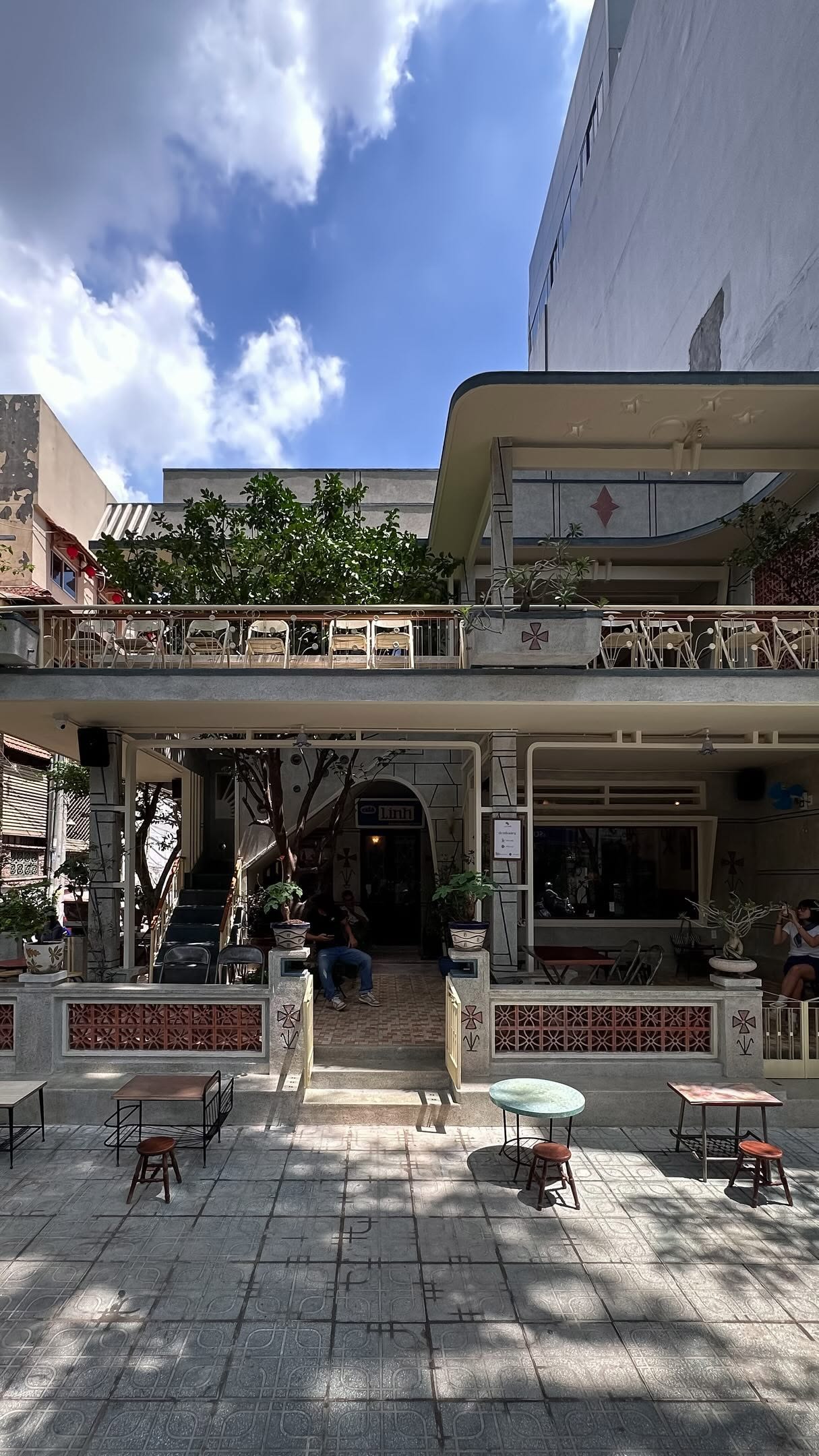 Chuỗi cà phê nổi tiếng nhưng nhiều tranh cãi tại TPHCM tiếp tục mở thêm chi nhánh mới, chất lượng có đáng kỳ vọng? - Ảnh 4