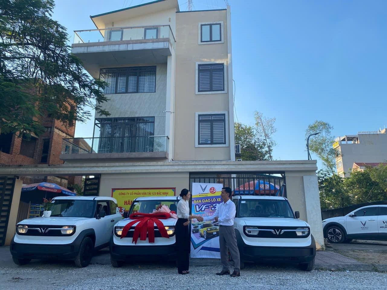 Lộ giá taxi điện mini VinFast VF 3: Thấp nhất từ 5.800 đồng/km, tài xế hưởng 60% doanh thu, thu nhập tối đa 18 triệu đồng/tháng - Ảnh 2