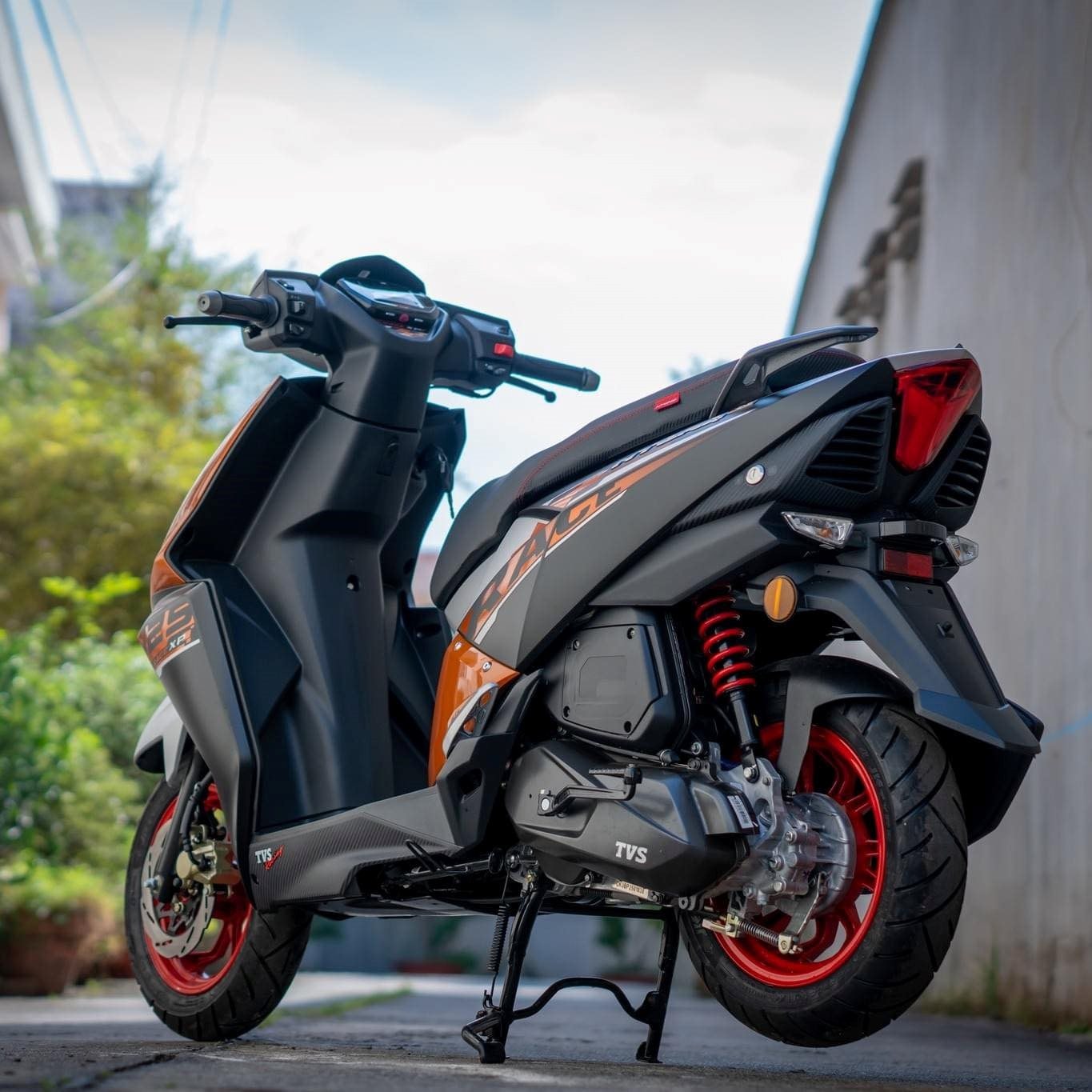 Mẫu xe tay ga làm lu mờ Honda Vision vì giảm sốc 9 triệu đồng, giá chưa đến 25 triệu - Ảnh 3