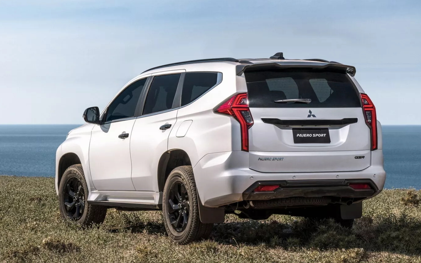 Mitsubishi Pajero Sport giảm giá mạnh tại đại lý: Bản 'base' còn 920 triệu ngang Territory, dọn kho chờ mẫu mới ra mắt - Ảnh 7