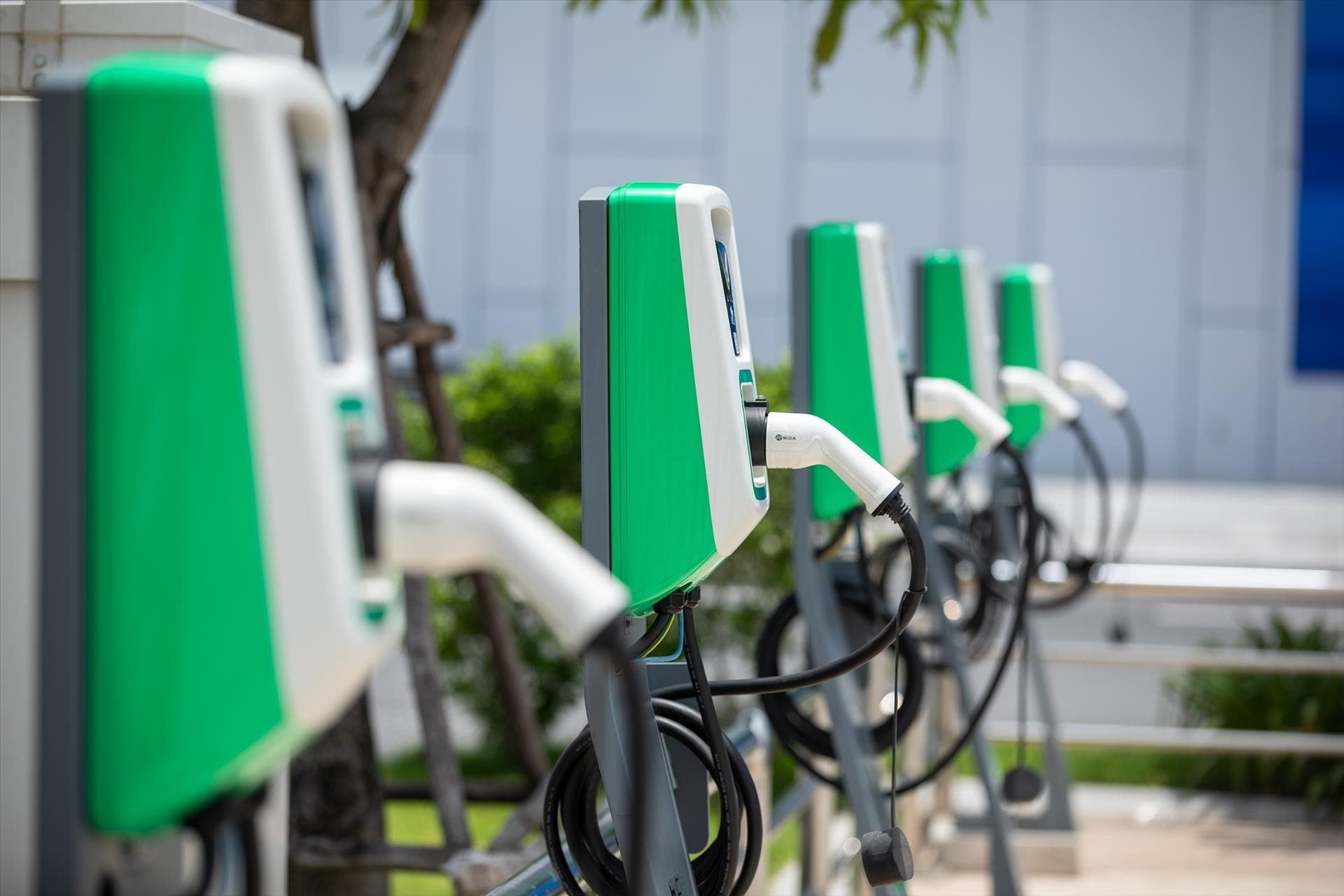 Việt Nam đang có bao nhiêu trạm sạc xe điện? - Ảnh 3