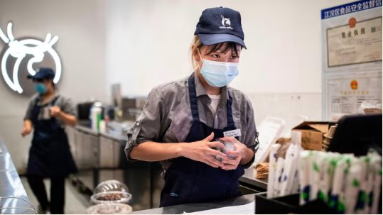 Một thương hiệu cà phê Trung Quốc chuẩn bị đe dọa ngành đồ uống tại Mỹ và Đông Nam Á: Giá siêu rẻ, đã mở hơn 20.000 cửa hàng tại thị trường nội địa - Ảnh 1