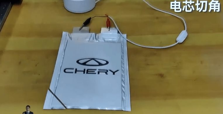 Hãng xe xây nhà máy gần 20.000 tỷ tại Việt Nam bắt tay làm pin thể rắn đi 1.500 km, thêm pin sạc 6C đi 400km chỉ trong 5 phút - Ảnh 2