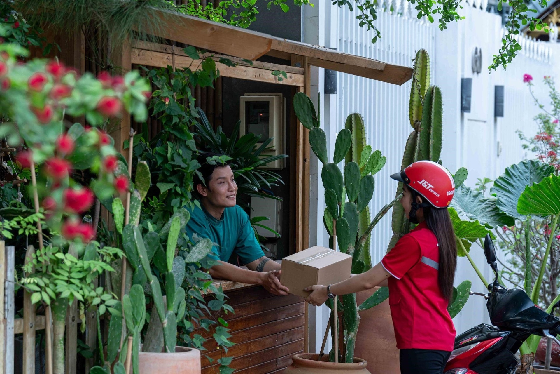 J&T Express là một trong những thương hiệu tiêu biểu trong lĩnh vực vận chuyển được bình chọn tại Better Choice Awards 2024 - Ảnh 2