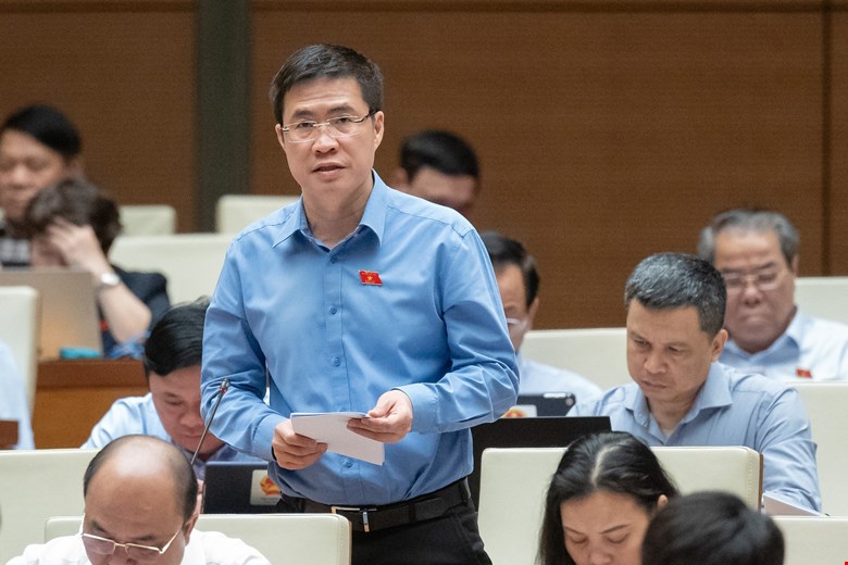 Hàng nhập qua Shopee, Lazada, TikTok trên 800 tỉ đồng mỗi ngày, cần đánh thuế VAT - Ảnh 1