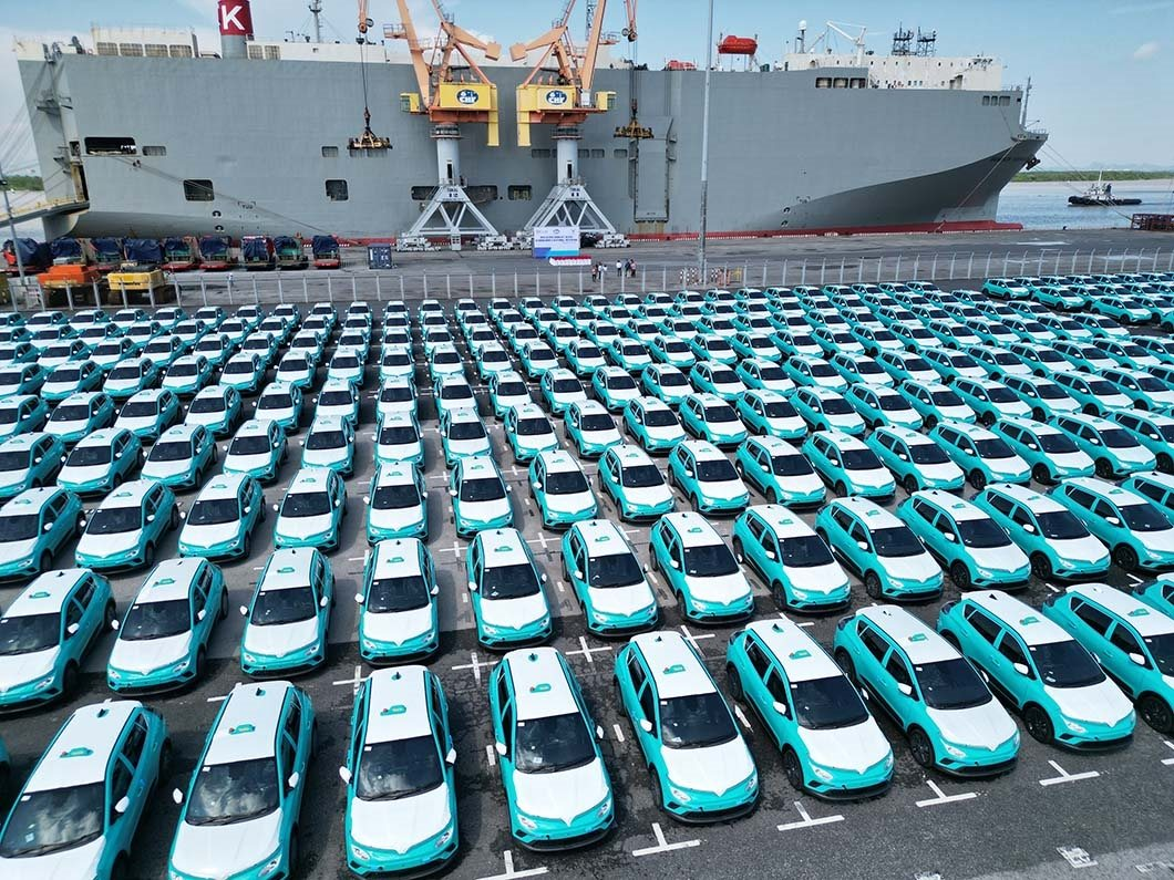 Thị trường "đặc biệt" ở Đông Nam Á được ông Phạm Nhật Vượng coi trọng sắp nhận thêm lô xe mới từ VinFast: Con số lên tới 1.400 chiếc, toàn tên tuổi đình đám trong dải sản phẩm - Ảnh 3