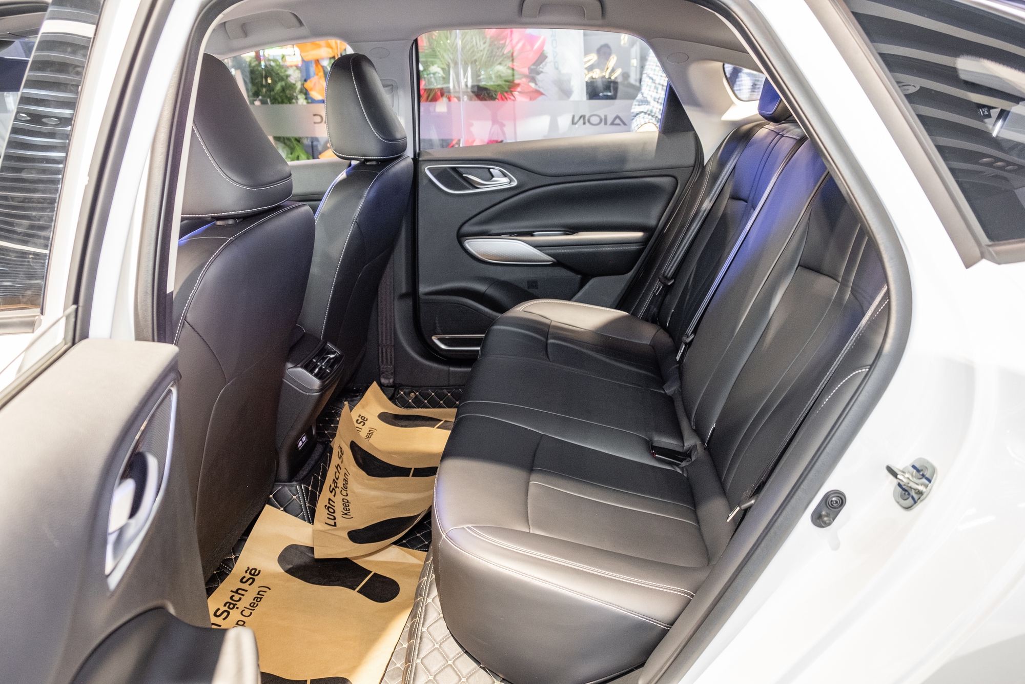 AION ra mắt Việt Nam, tung 2 xe mới: ES giá 788 triệu đồng, Y Plus giá 888 triệu đồng - Ảnh 19