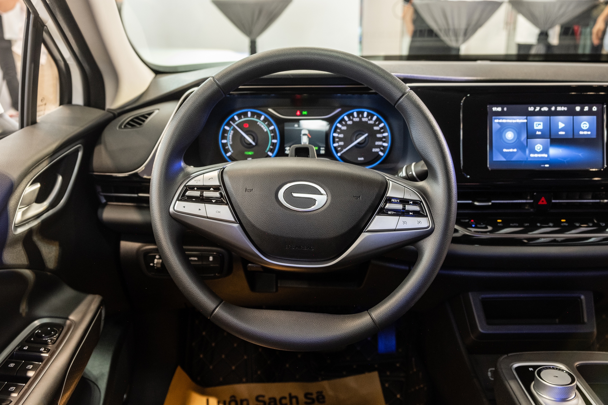 AION ra mắt Việt Nam, tung 2 xe mới: ES giá 788 triệu đồng, Y Plus giá 888 triệu đồng - Ảnh 11