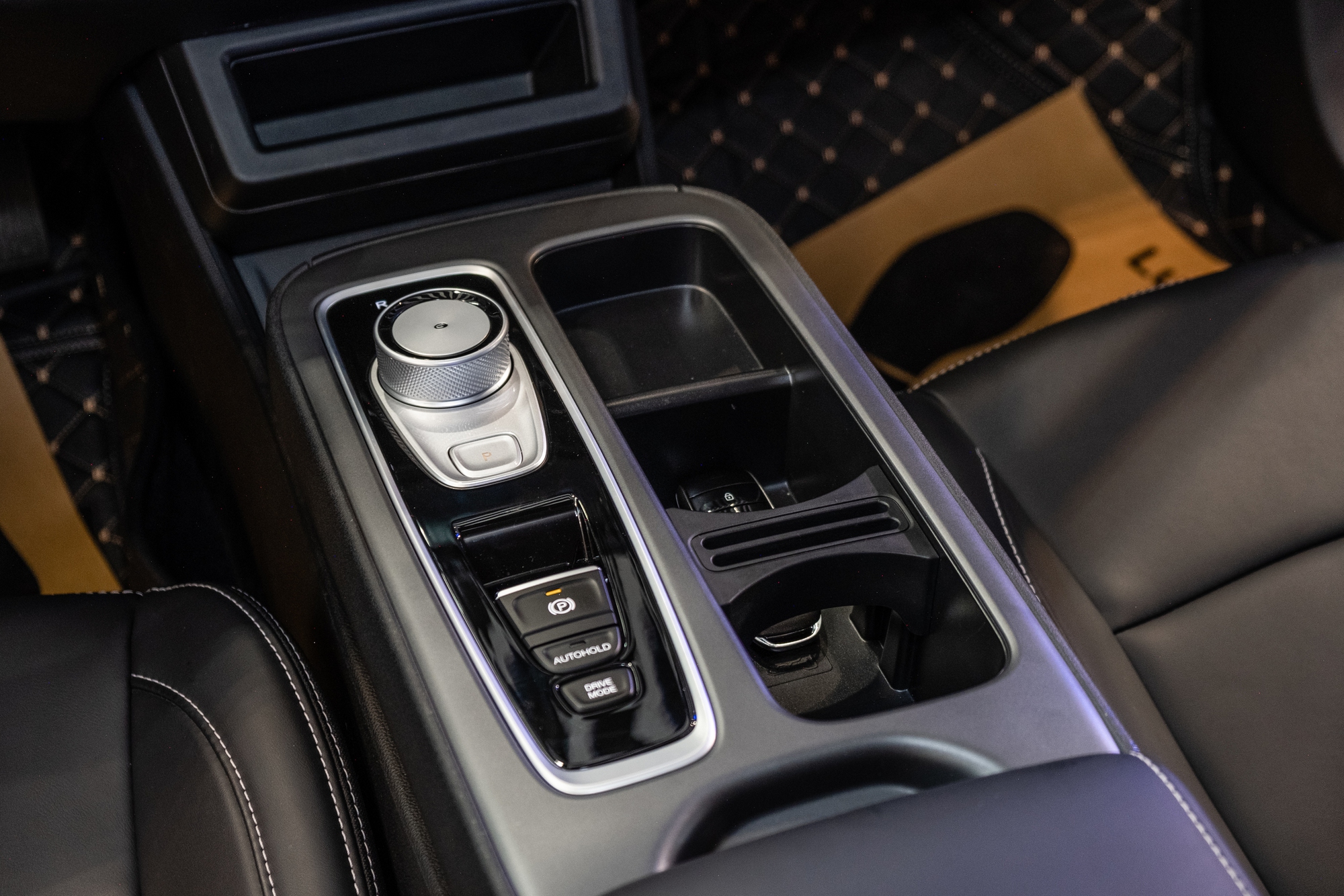 AION ra mắt Việt Nam, tung 2 xe mới: ES giá 788 triệu đồng, Y Plus giá 888 triệu đồng - Ảnh 18