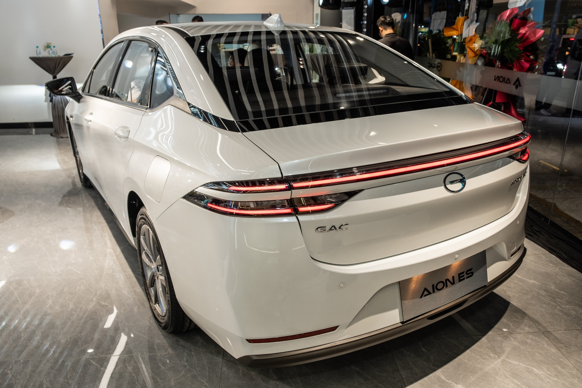 AION ra mắt Việt Nam, tung 2 xe mới: ES giá 788 triệu đồng, Y Plus giá 888 triệu đồng - Ảnh 9