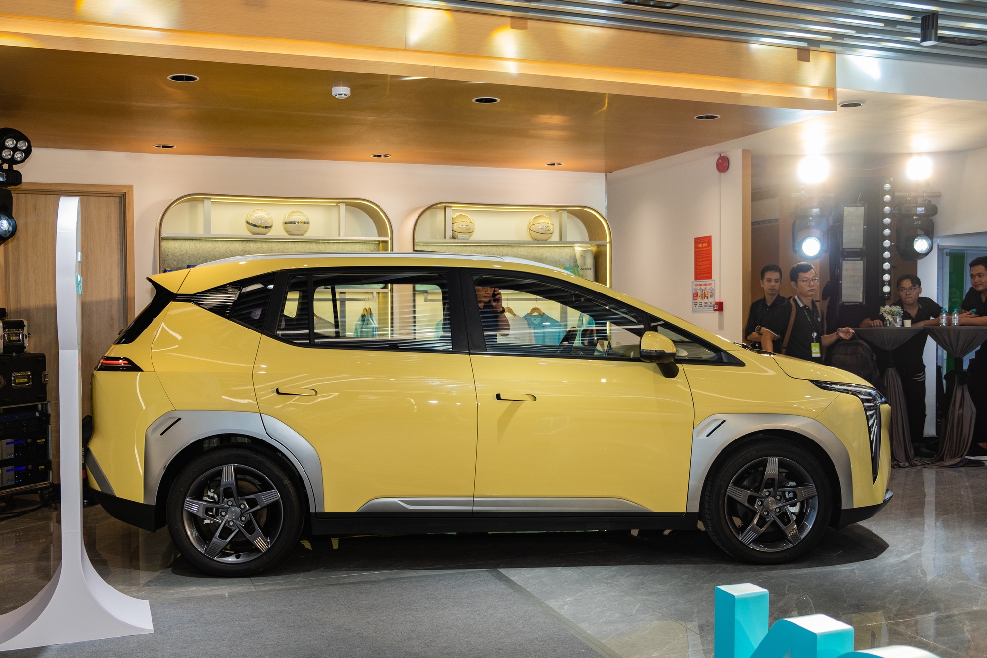 AION ra mắt Việt Nam, tung 2 xe mới: ES giá 788 triệu đồng, Y Plus giá 888 triệu đồng - Ảnh 22