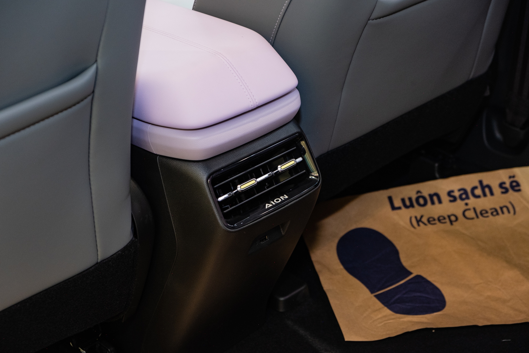 AION ra mắt Việt Nam, tung 2 xe mới: ES giá 788 triệu đồng, Y Plus giá 888 triệu đồng - Ảnh 33