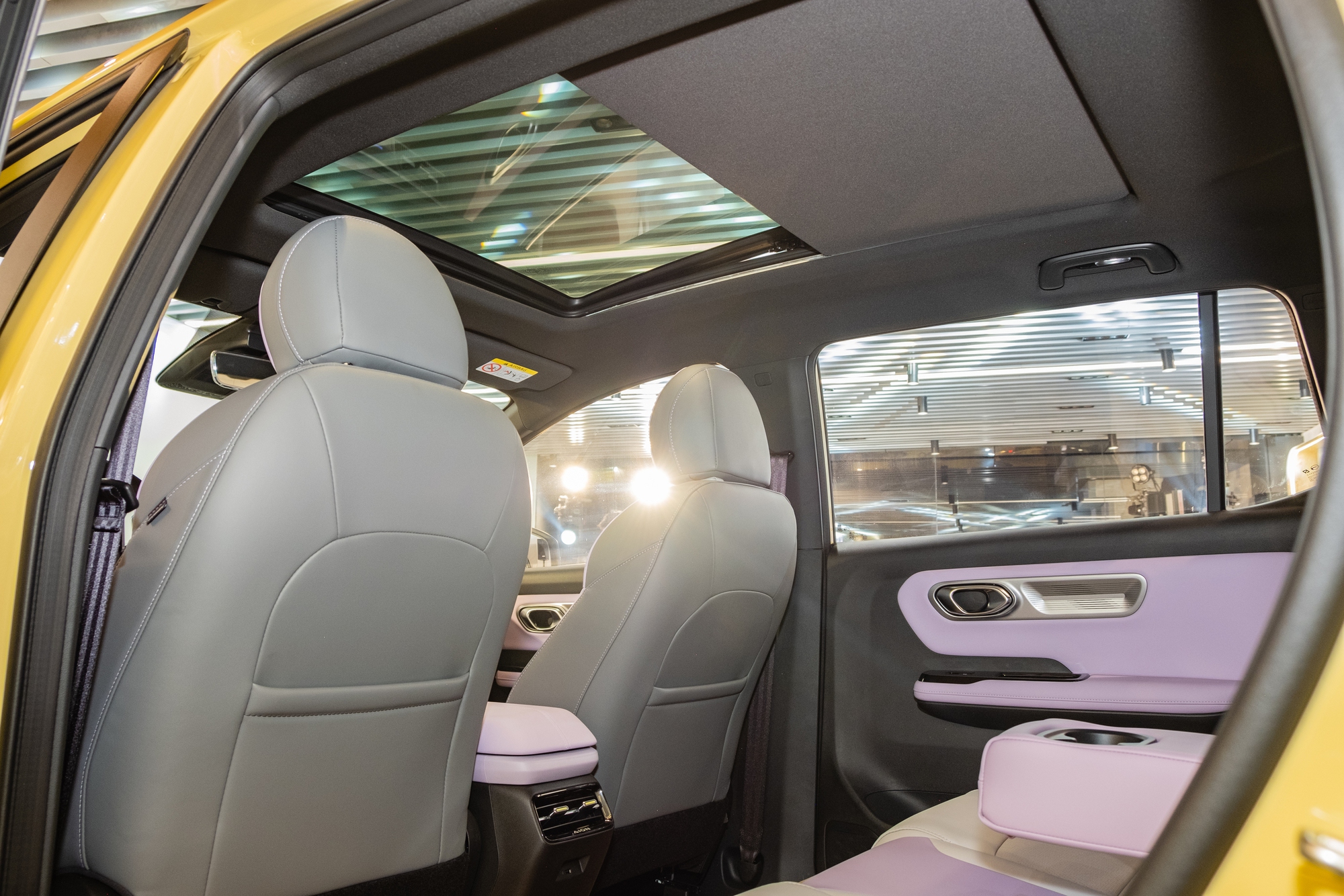 AION ra mắt Việt Nam, tung 2 xe mới: ES giá 788 triệu đồng, Y Plus giá 888 triệu đồng - Ảnh 32