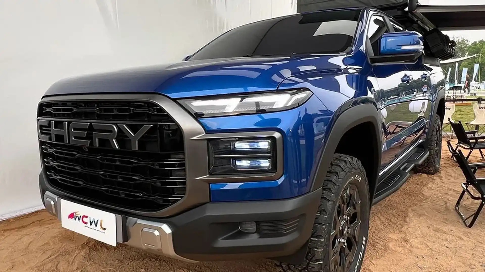 Bán tải Trung Quốc mới lộ diện này sẽ cạnh tranh Ranger, Hilux, có cả máy xăng turbo và hybrid, nhiều đồ chơi off-road đi kèm - Ảnh 1