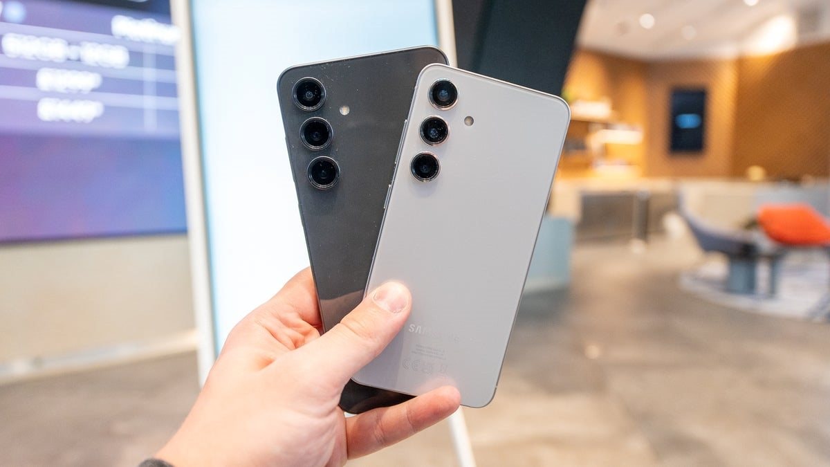 Không cần phải mua Galaxy S24, Samsung vừa ra mắt mẫu điện thoại mới "giống y đúc" mà rẻ hơn đến 3 triệu - Ảnh 1