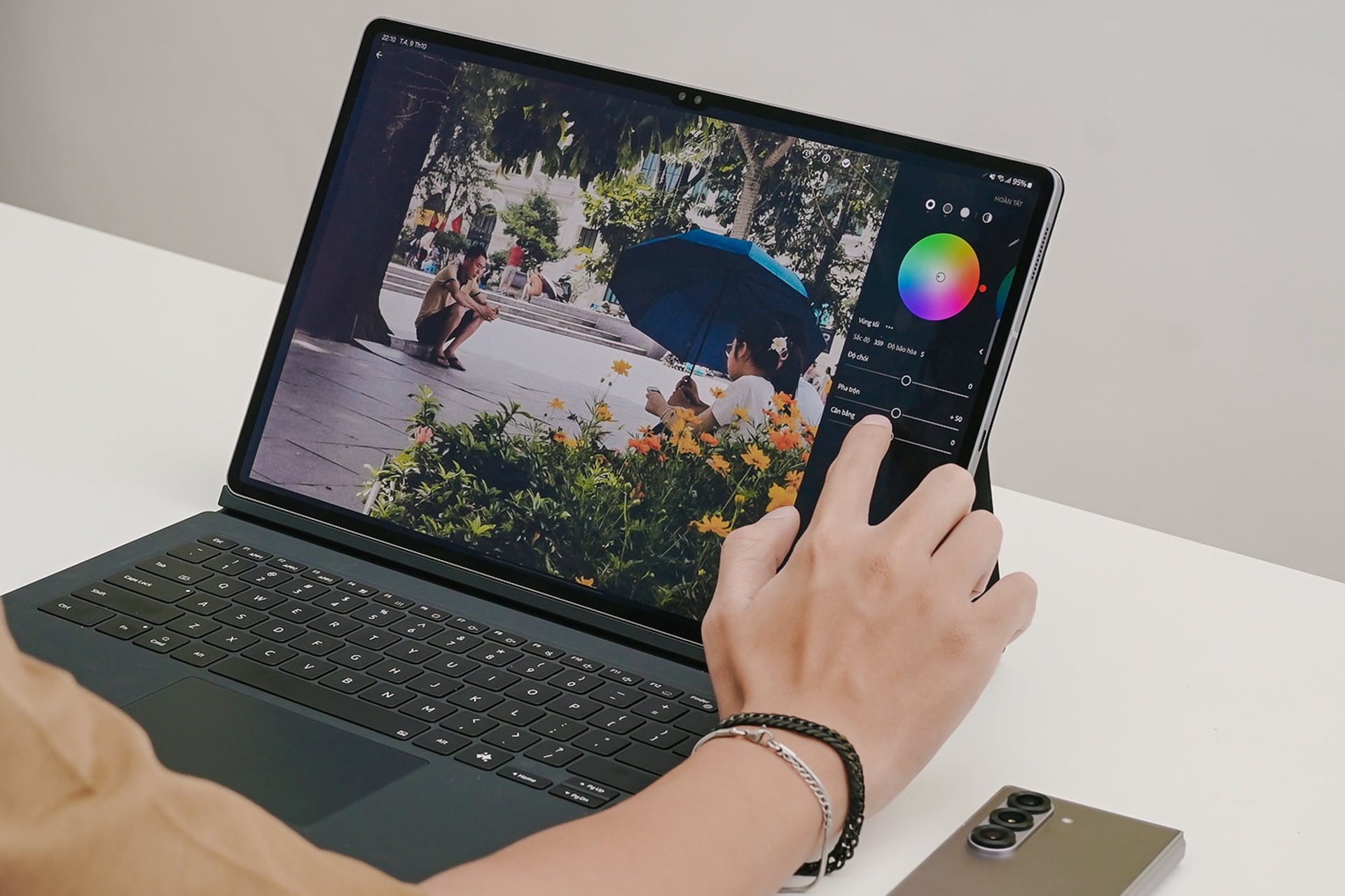 Nếu ‘nghiện’ làm việc, bạn chắc chắn sẽ thấy công việc hiệu quả và sáng tạo hơn với mẫu máy tính bảng này - Ảnh 6
