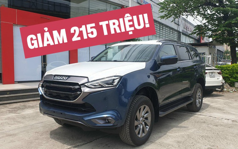 Isuzu mu-X giảm tới 215 triệu tại đại lý: Giá khởi điểm từ 810 triệu đồng, SUV hạng D nhưng rẻ ngang CX-5, Territory - Ảnh 1