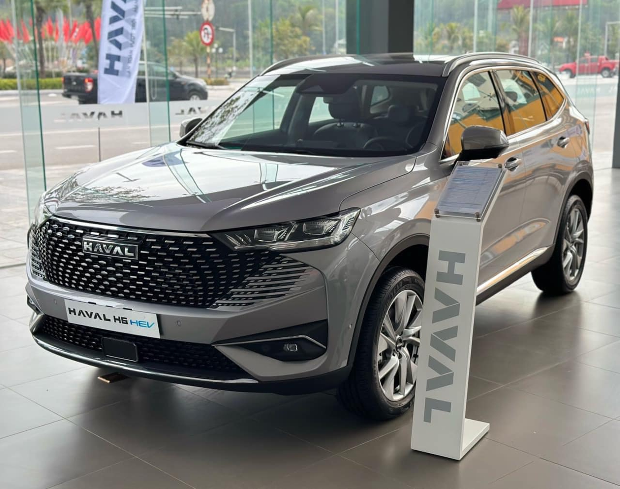 Hàng loạt xe giảm giá cả trăm triệu: Đều là xe nhập khẩu, nhiều mẫu doanh số không cao, có mẫu giảm tới nửa tỉ - Ảnh 5