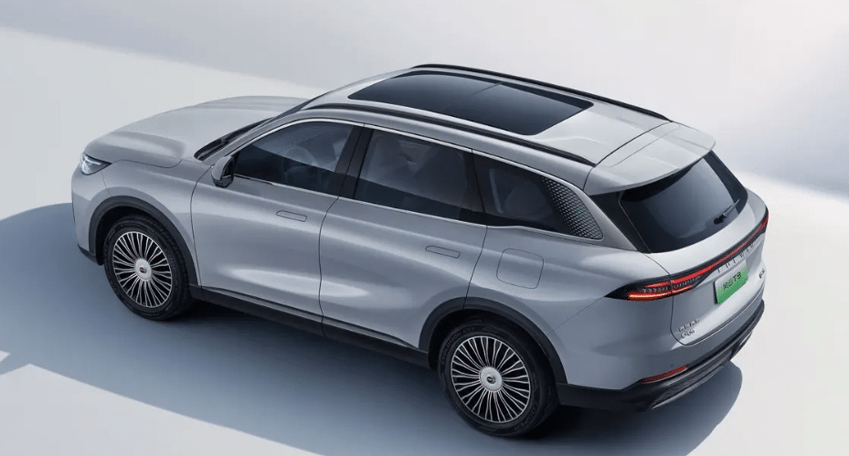 Hãng xe xây nhà máy 20.000 tỷ tại Việt Nam ra mắt mẫu SUV tiết kiệm xăng: ngang cỡ Hyundai Santa Fe, giá chưa đến 500 triệu đồng - Ảnh 3