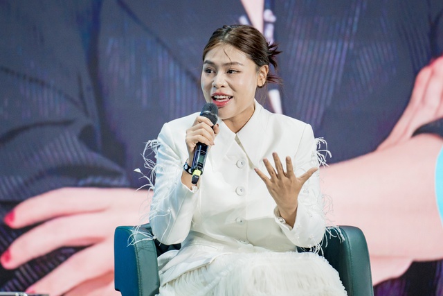 TikTok Shop tung deal khủng mùa Mega Sale, đón đầu xu hướng LIVE Commerce - Ảnh 2