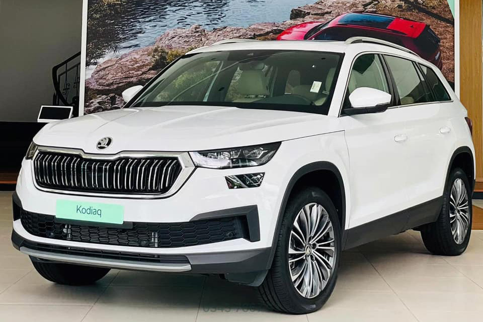 Cặp đôi Skoda giảm giá mạnh tại đại lý: Karoq còn 855 triệu tiệm cận Seltos, Kodiaq còn hơn 1 tỷ ngang khởi điểm Santa Fe - Ảnh 4