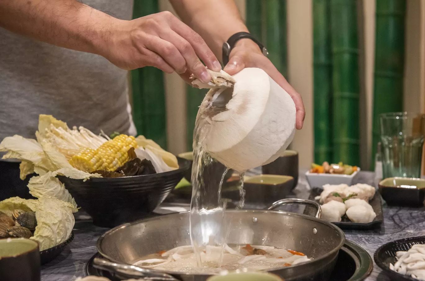 Trung Quốc chính thức nhập dừa Việt Nam, hóa ra dùng để làm đủ món ngon lạ miệng - Ảnh 5