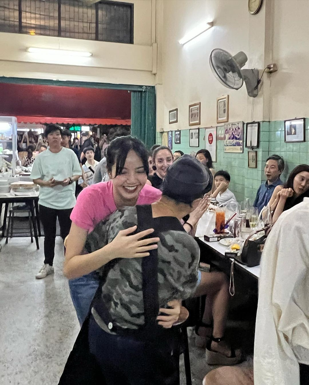 Huyền thoại trứng cuộn cua Raan Jay Fai nổi tiếng nhất Thái Lan sắp đóng cửa? - Ảnh 7