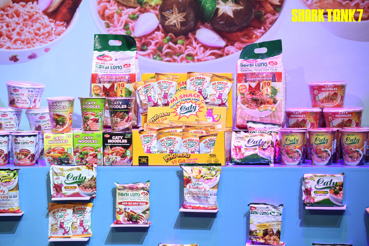 Mì tôm thanh long nhận vốn triệu USD, nhà sản xuất muốn thu 2.000 tỷ đồng - Ảnh 1